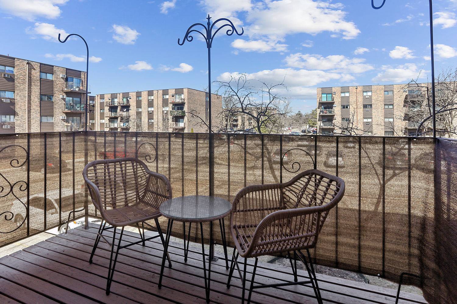 Des Plaines, IL 60016,8905 Knight AVE #218