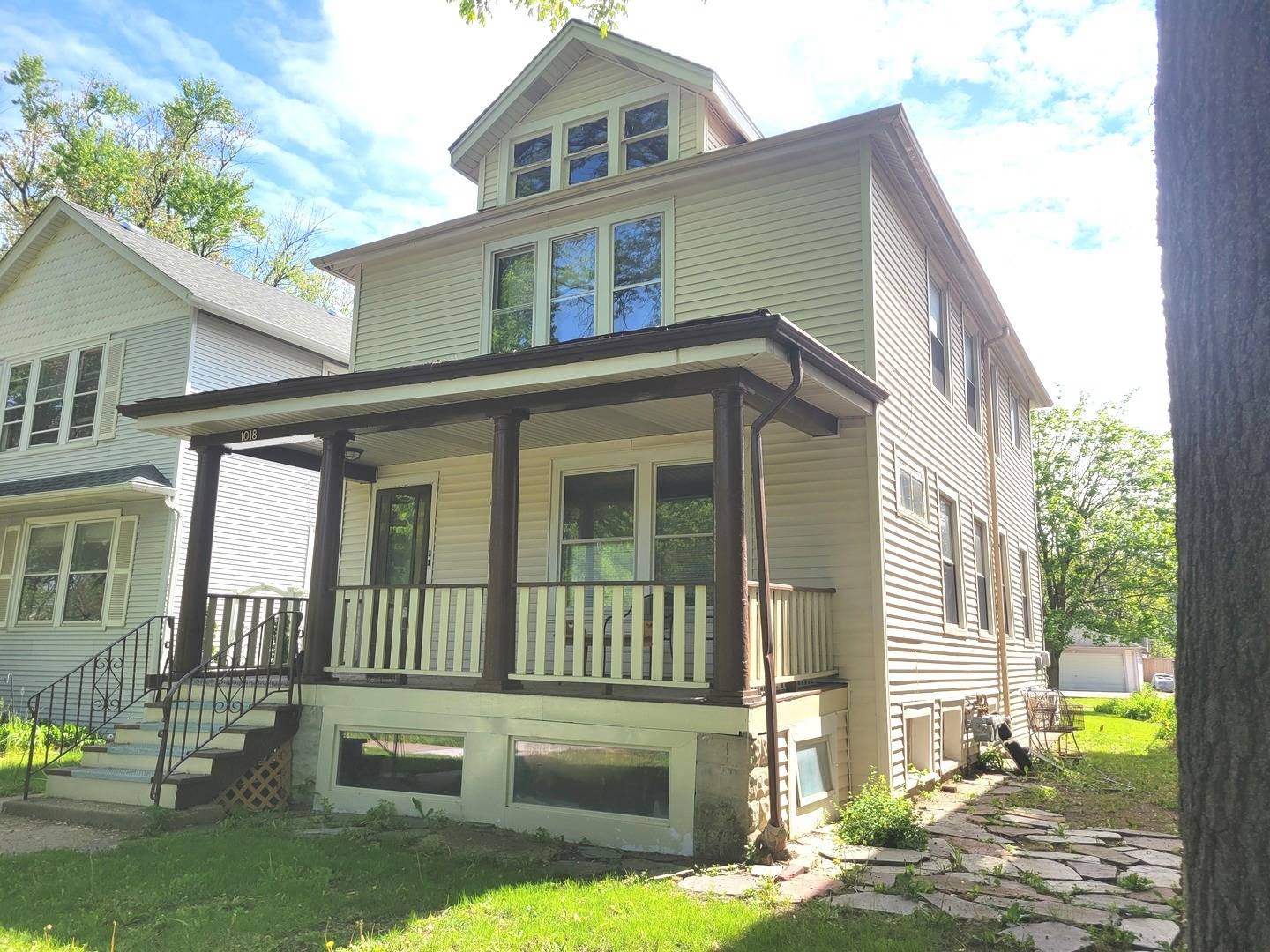 Oak Park, IL 60304,1018 S Maple AVE #1