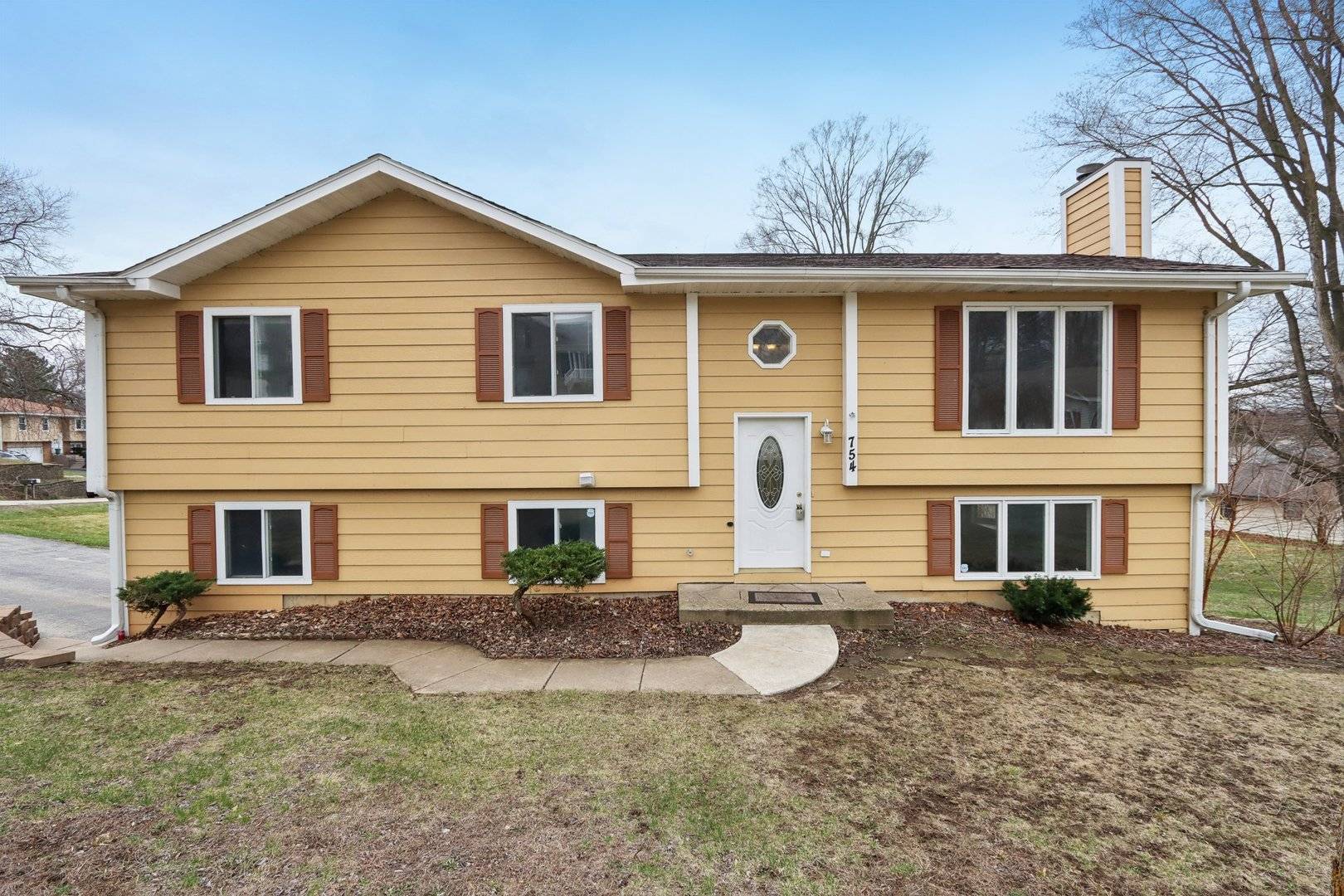 Lake In The Hills, IL 60156,754 Willow ST