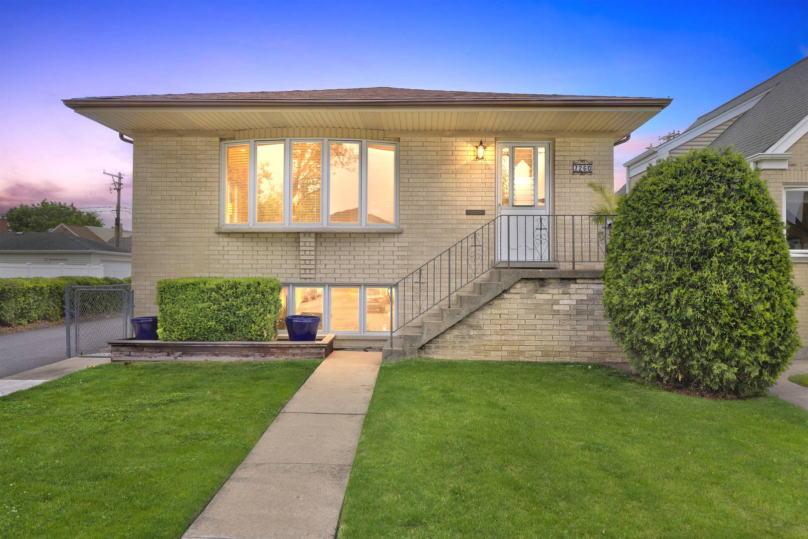 Chicago, IL 60631,7260 W Fitch AVE