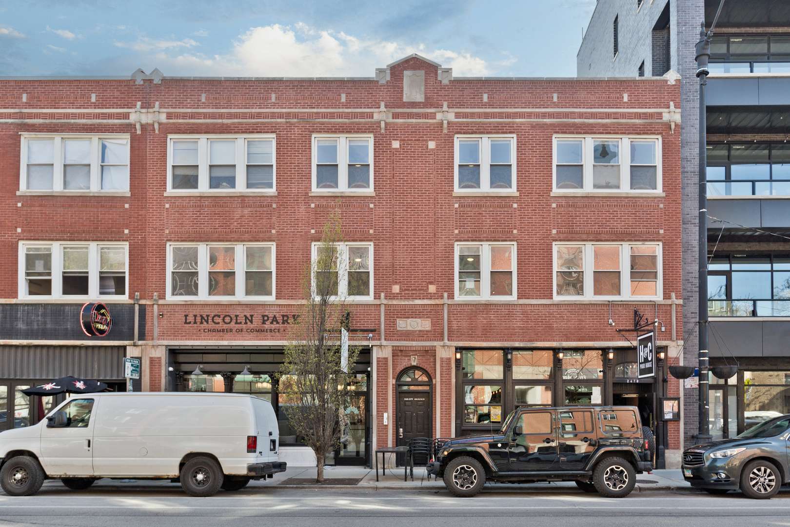 Chicago, IL 60614,2470 N Lincoln AVE #3N