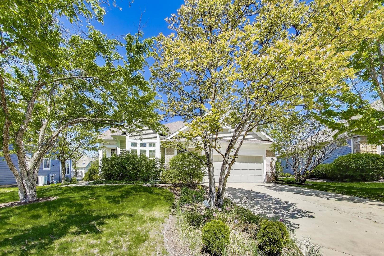 Riverwoods, IL 60015,2334 Glen Eagles LN