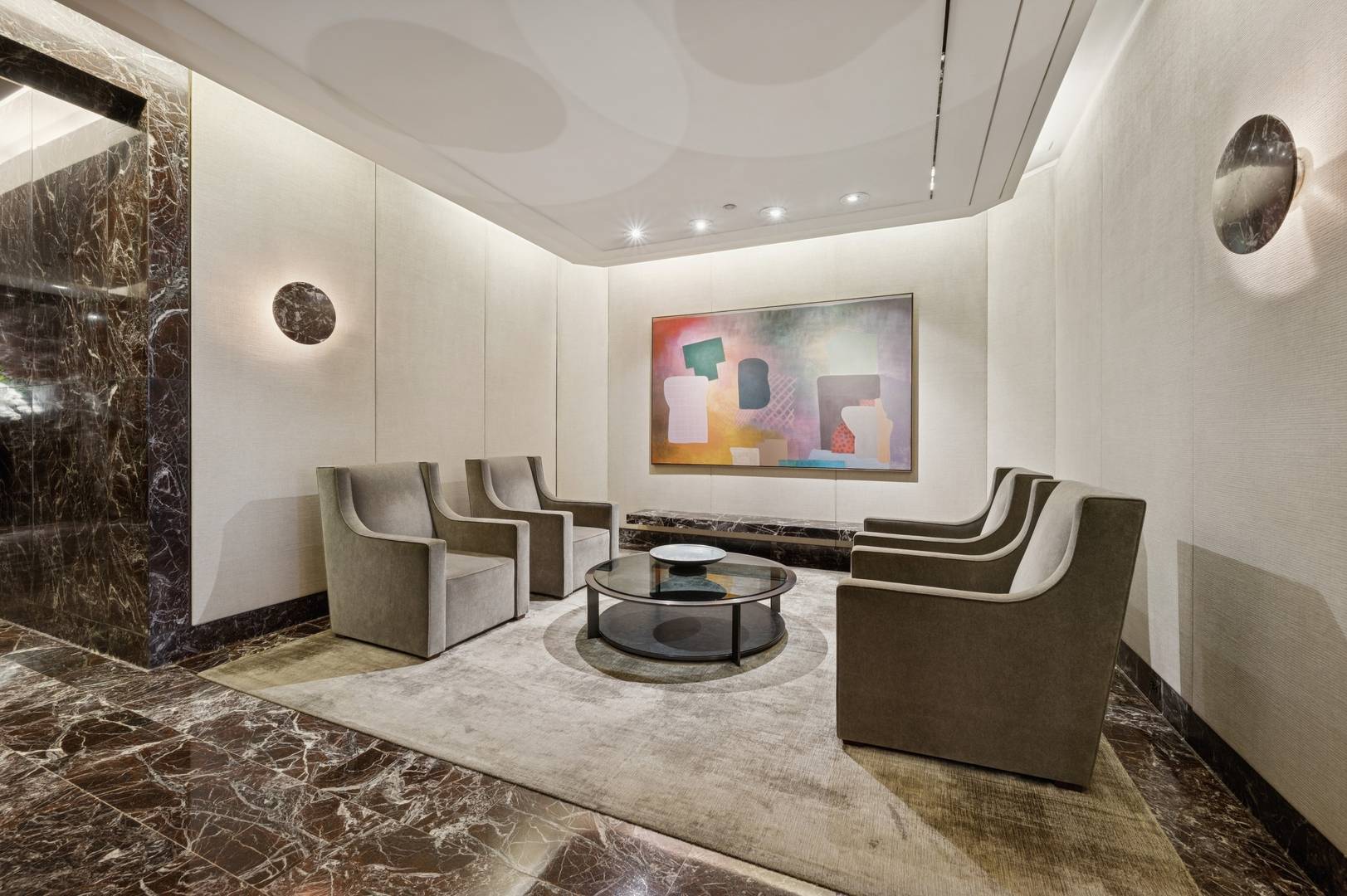 Chicago, IL 60611,950 N Michigan AVE #4401