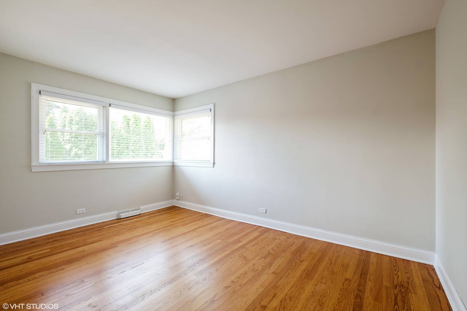 Wilmette, IL 60091,233 Thelin CT