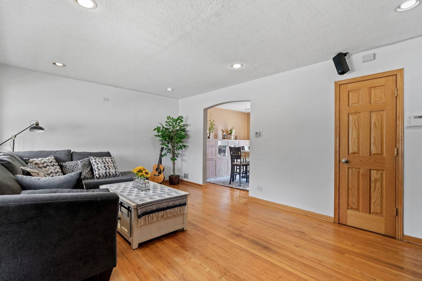 Summit, IL 60501,7217 W 57th ST