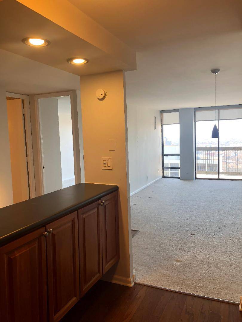 Chicago, IL 60614,1660 N La Salle DR #3808