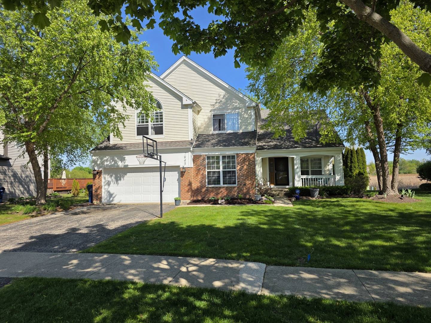 Gurnee, IL 60031,7943 Dada DR
