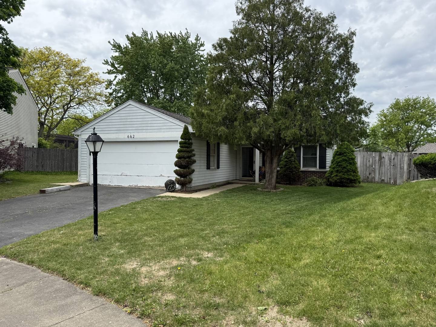Roselle, IL 60172,662 Berwick PL