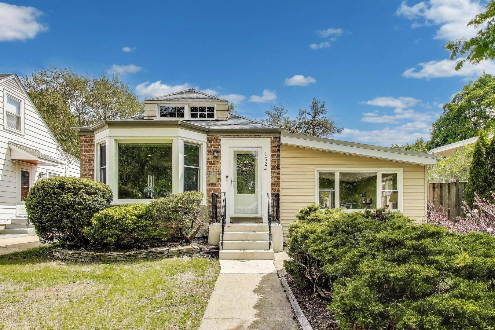 Evanston, IL 60202,1524 Cleveland ST
