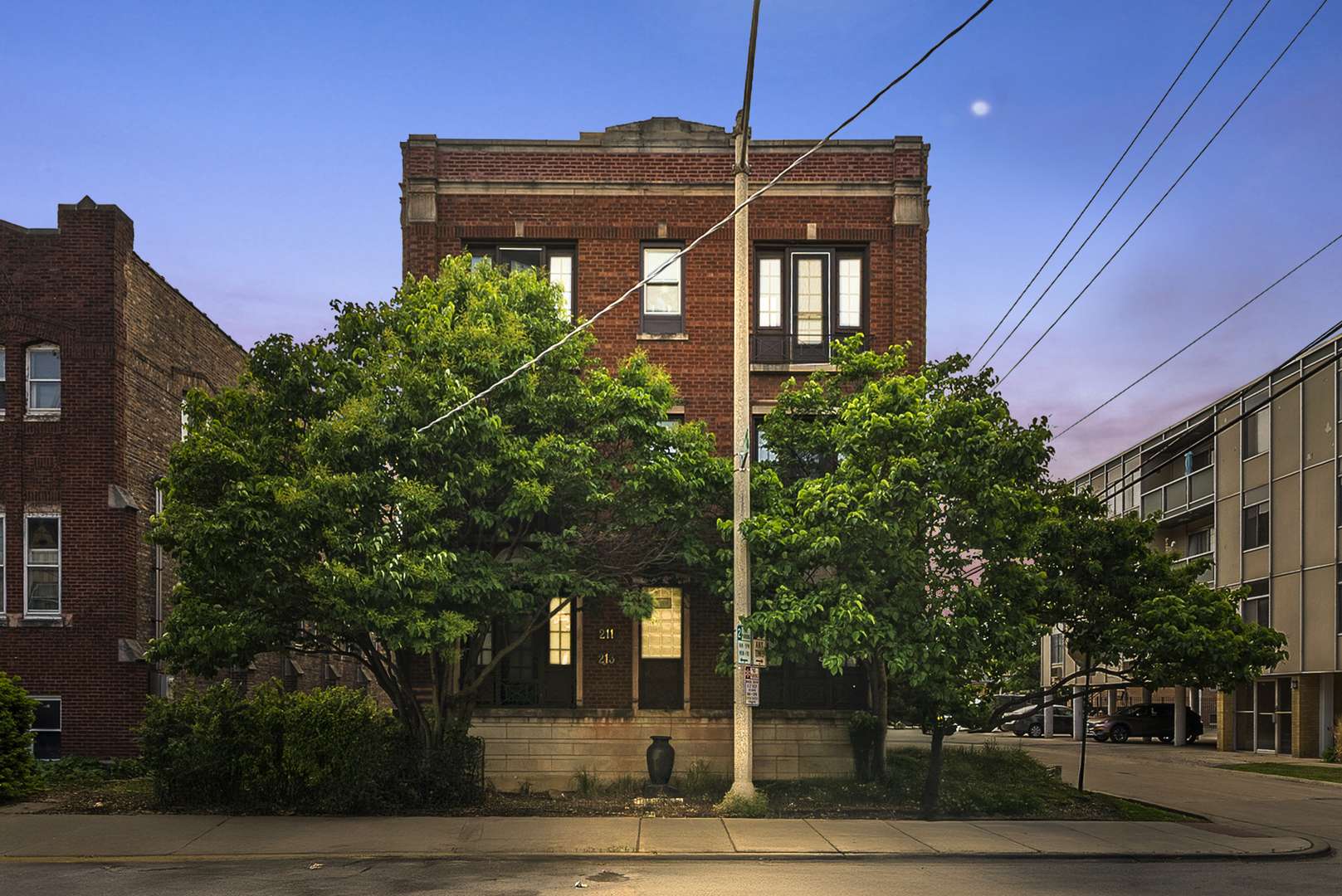 Oak Park, IL 60302,213 N Marion ST #2D