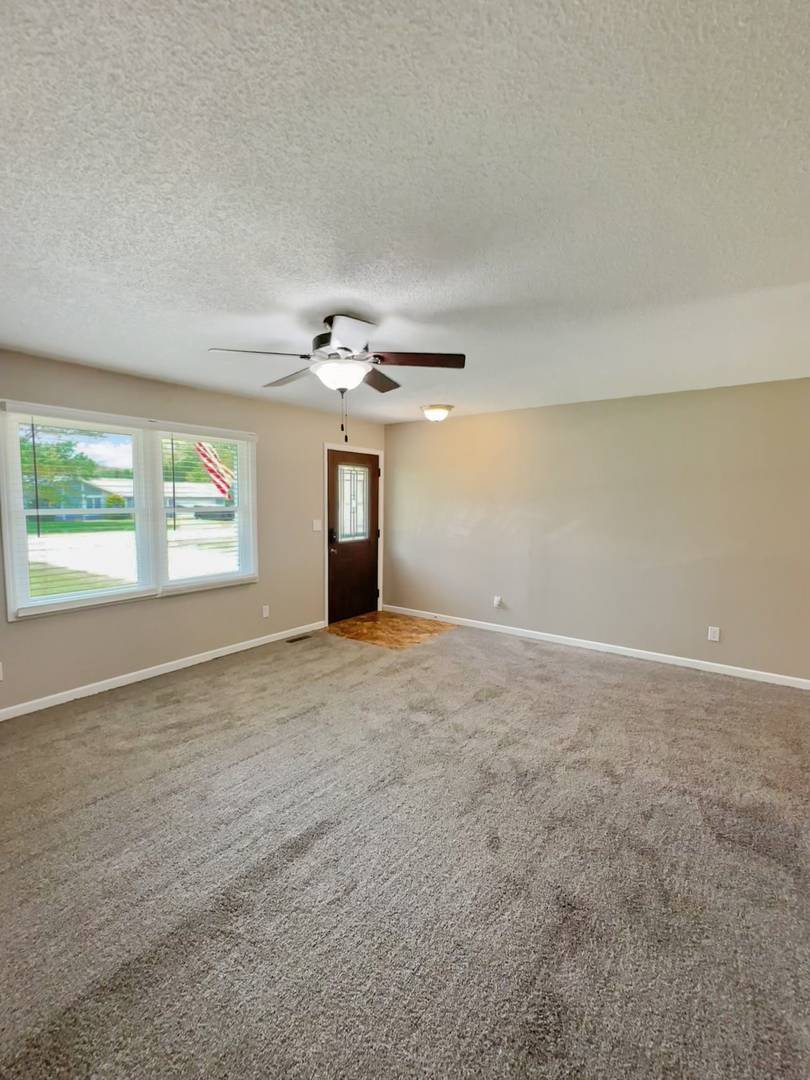 Rochelle, IL 61068,5411 S Brookstone DR
