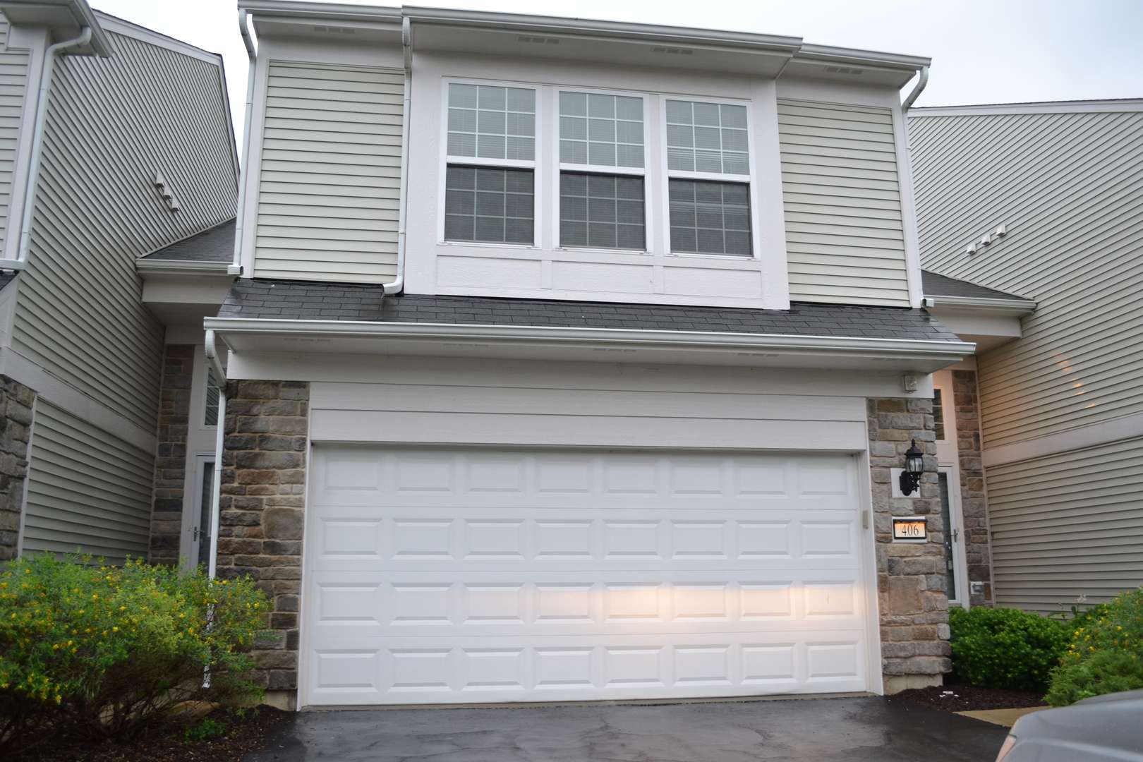 Oswego, IL 60543,406 Valentine WAY