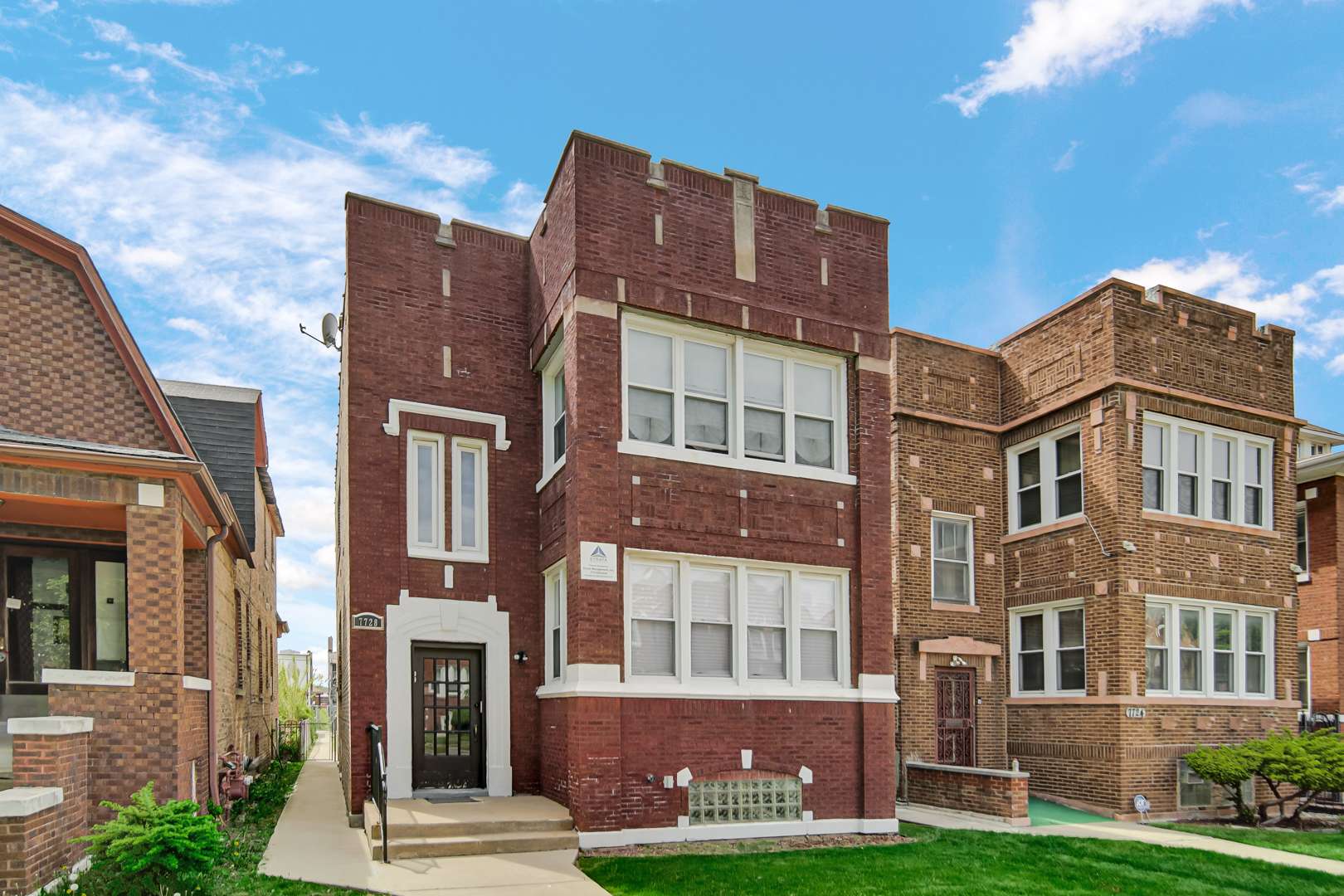 Chicago, IL 60620,7728 S Bishop ST