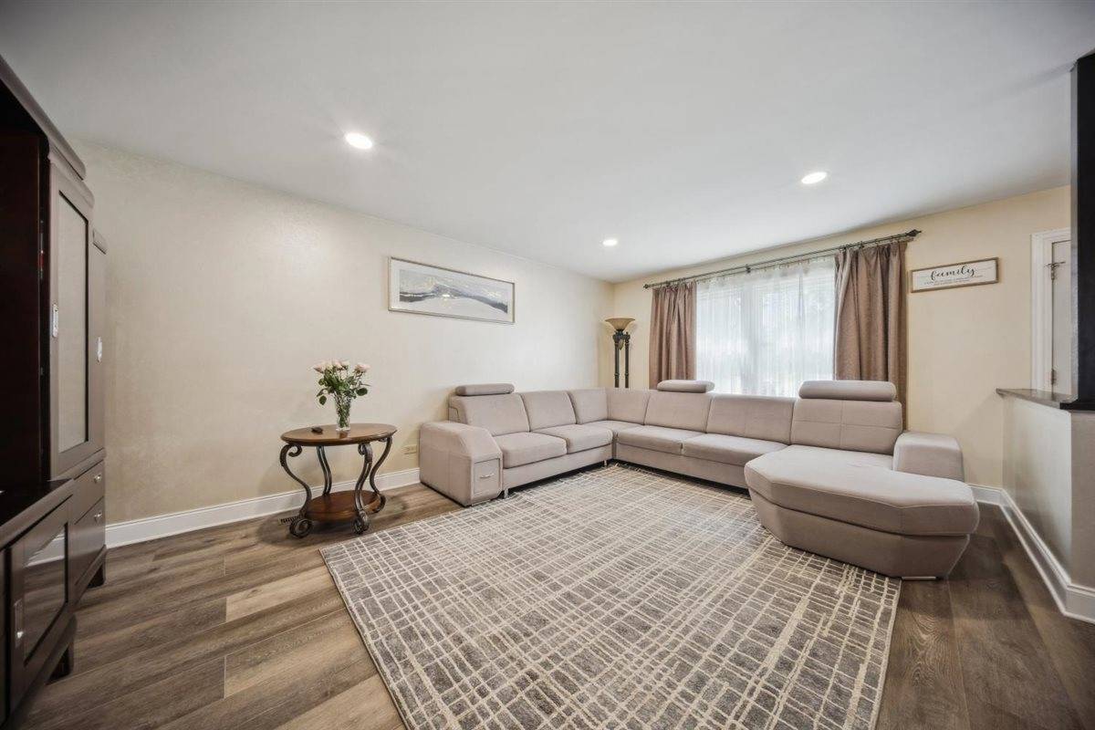 Glendale Heights, IL 60139,2121 PEPPERWOOD LN #0