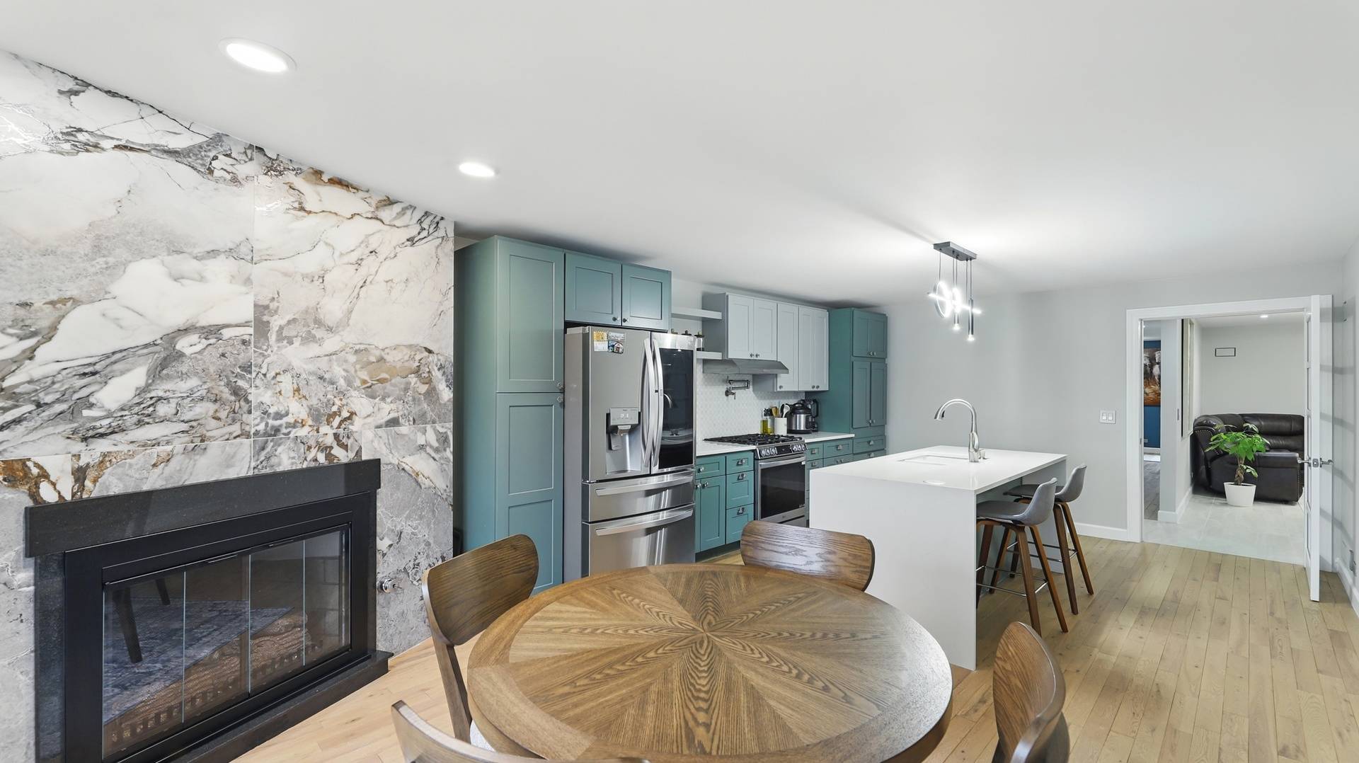 Arlington Heights, IL 60005,2819 S Briarwood DR W