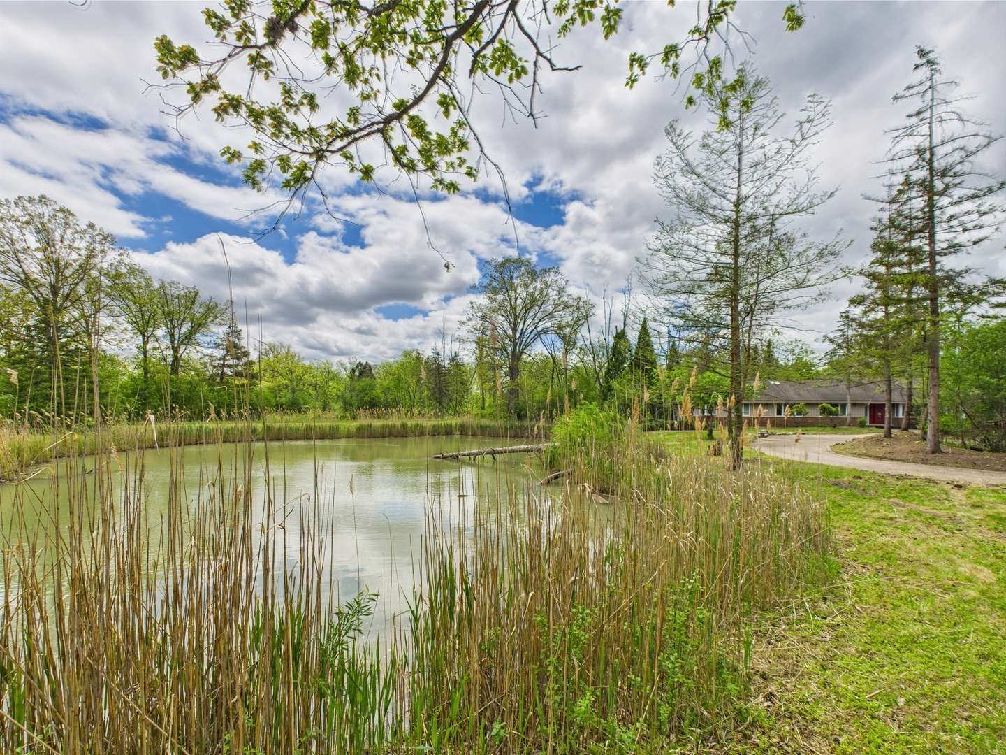 Libertyville, IL 60048,18 Alexandra DR
