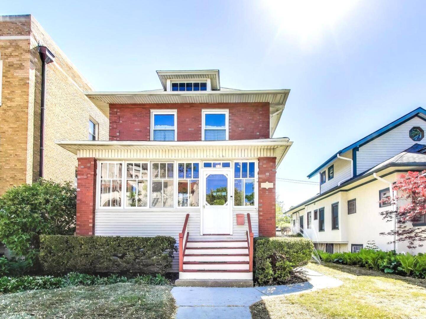 Oak Park, IL 60304,812 S East AVE