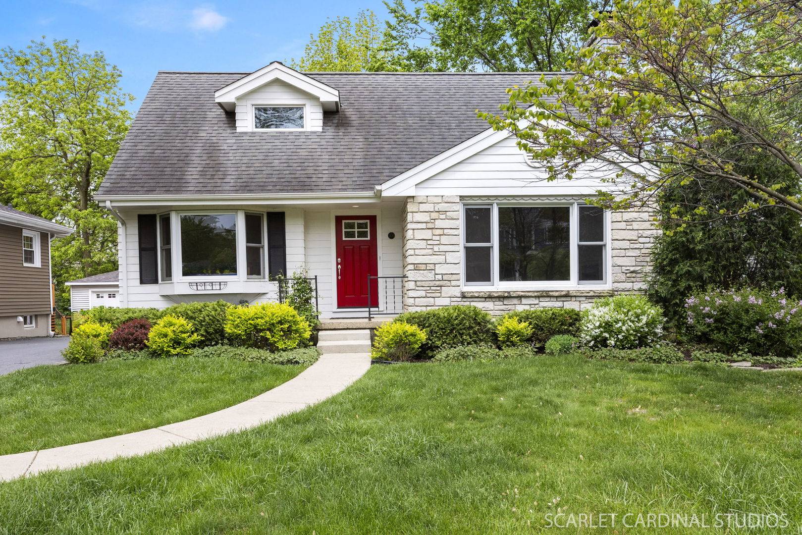 Glen Ellyn, IL 60137,300 N Kenilworth AVE
