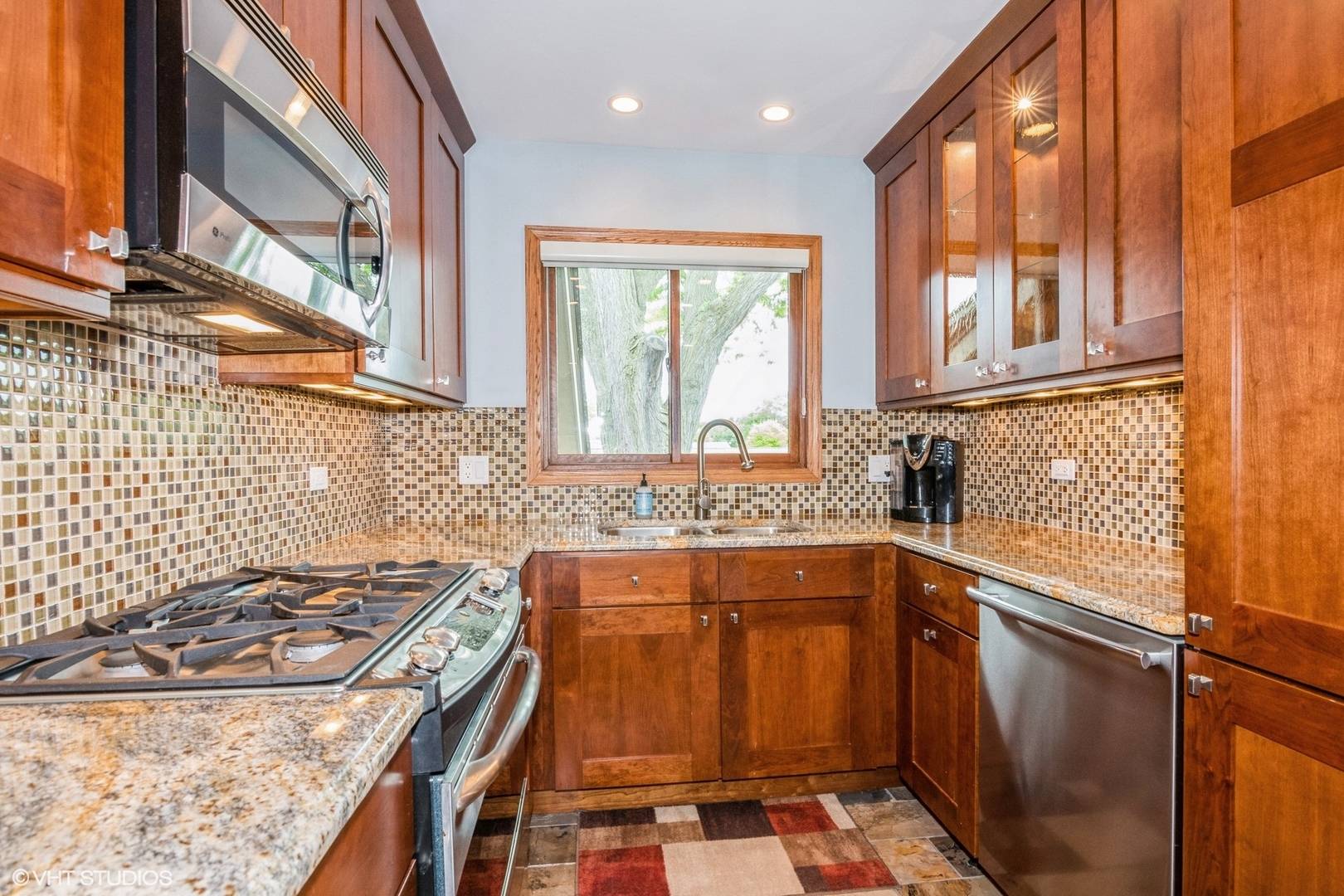 Warrenville, IL 60555,2S601 Enrico Fermi CT #17-G