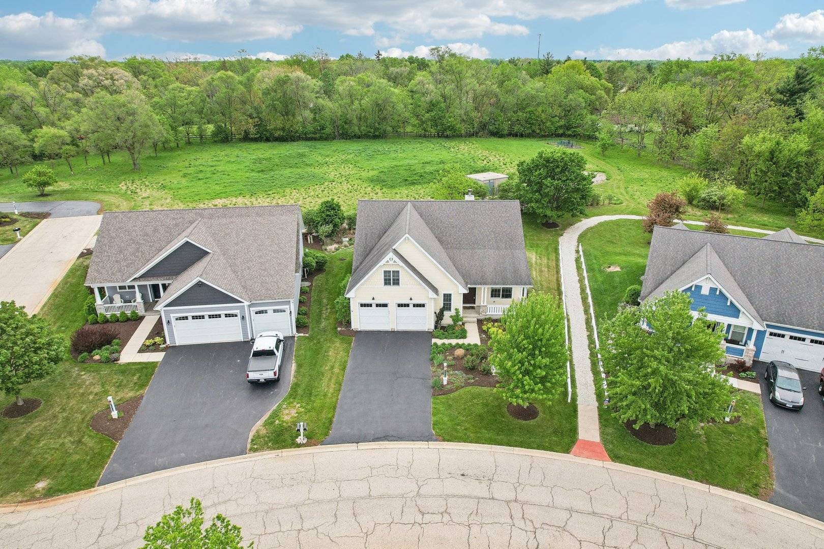 Antioch, IL 60002,40418 N South Newport DR
