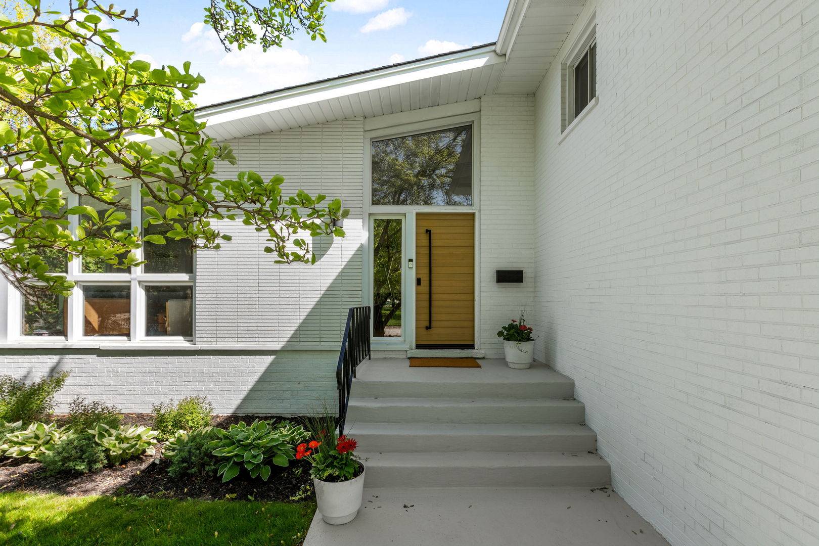 Glenview, IL 60025,2300 Swainwood DR