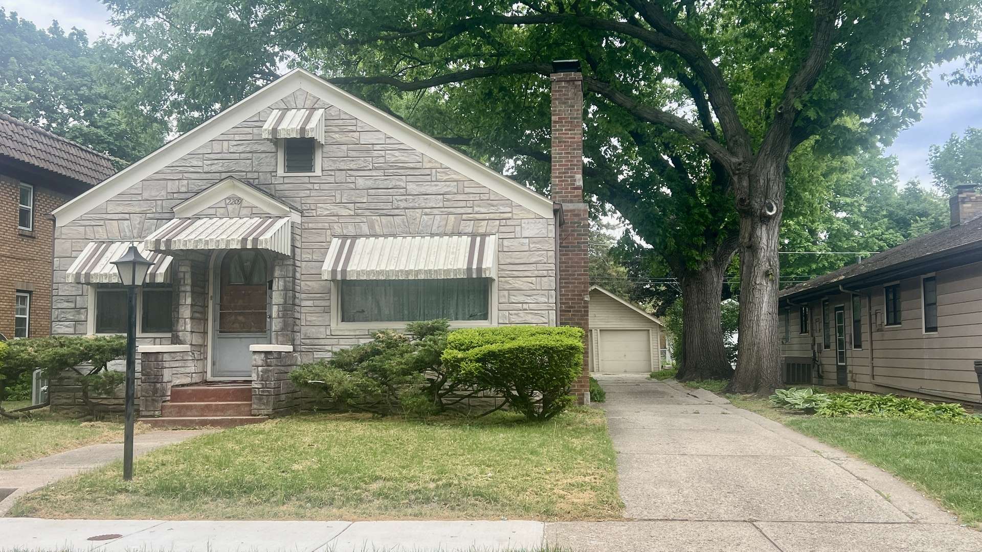 Rockford, IL 61103,2209 Hancock ST