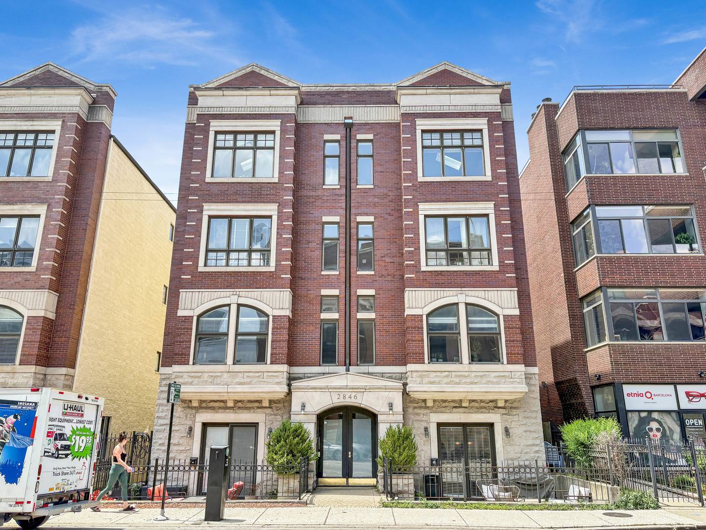 Chicago, IL 60657,2846 N HALSTED ST #1N
