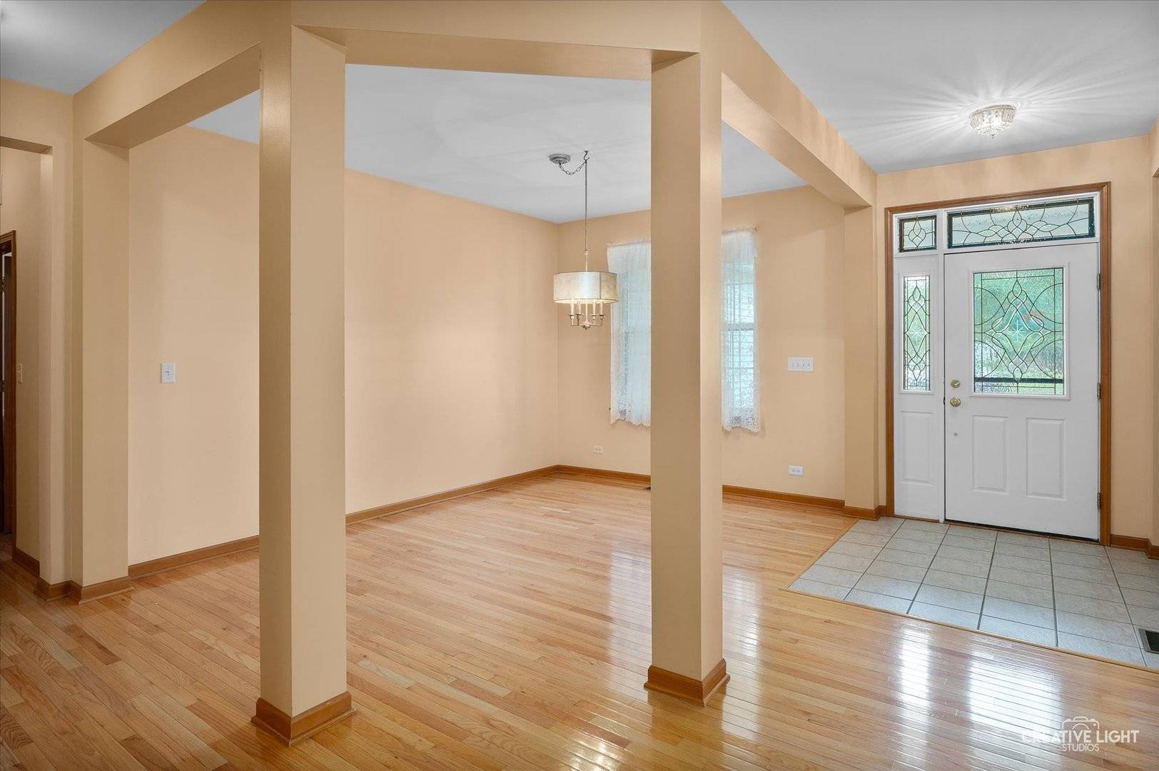Oswego, IL 60543,511 Homeview DR