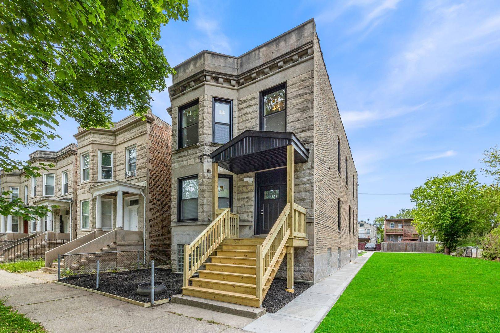 Chicago, IL 60636,5622 S Laflin ST