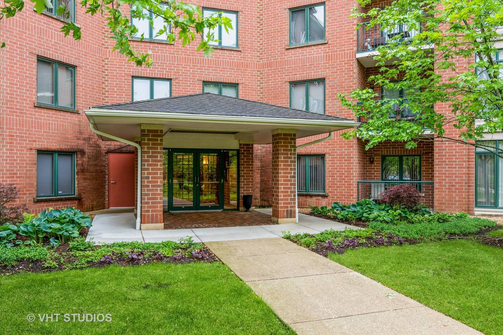 Lombard, IL 60148,865 E 22nd ST #428