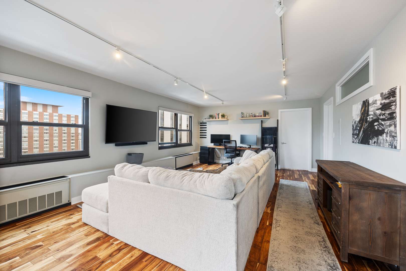 Chicago, IL 60610,1313 N Ritchie CT #2001