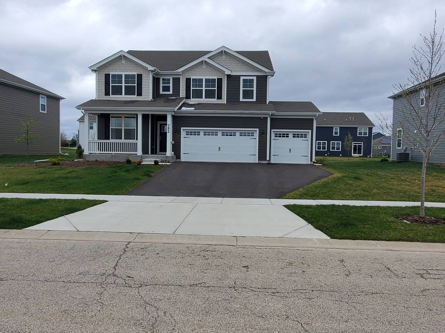 Elgin, IL 60124,752 Kentshire CIR