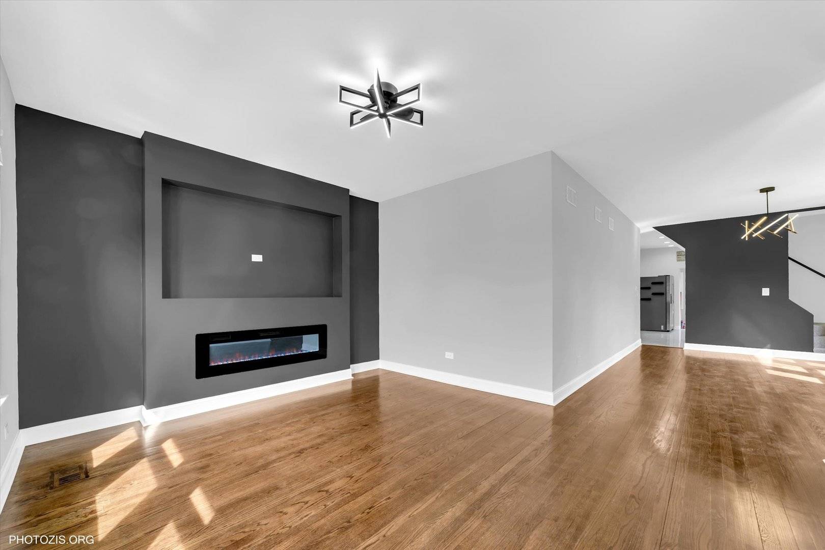 Chicago, IL 60634,6100 W Byron ST