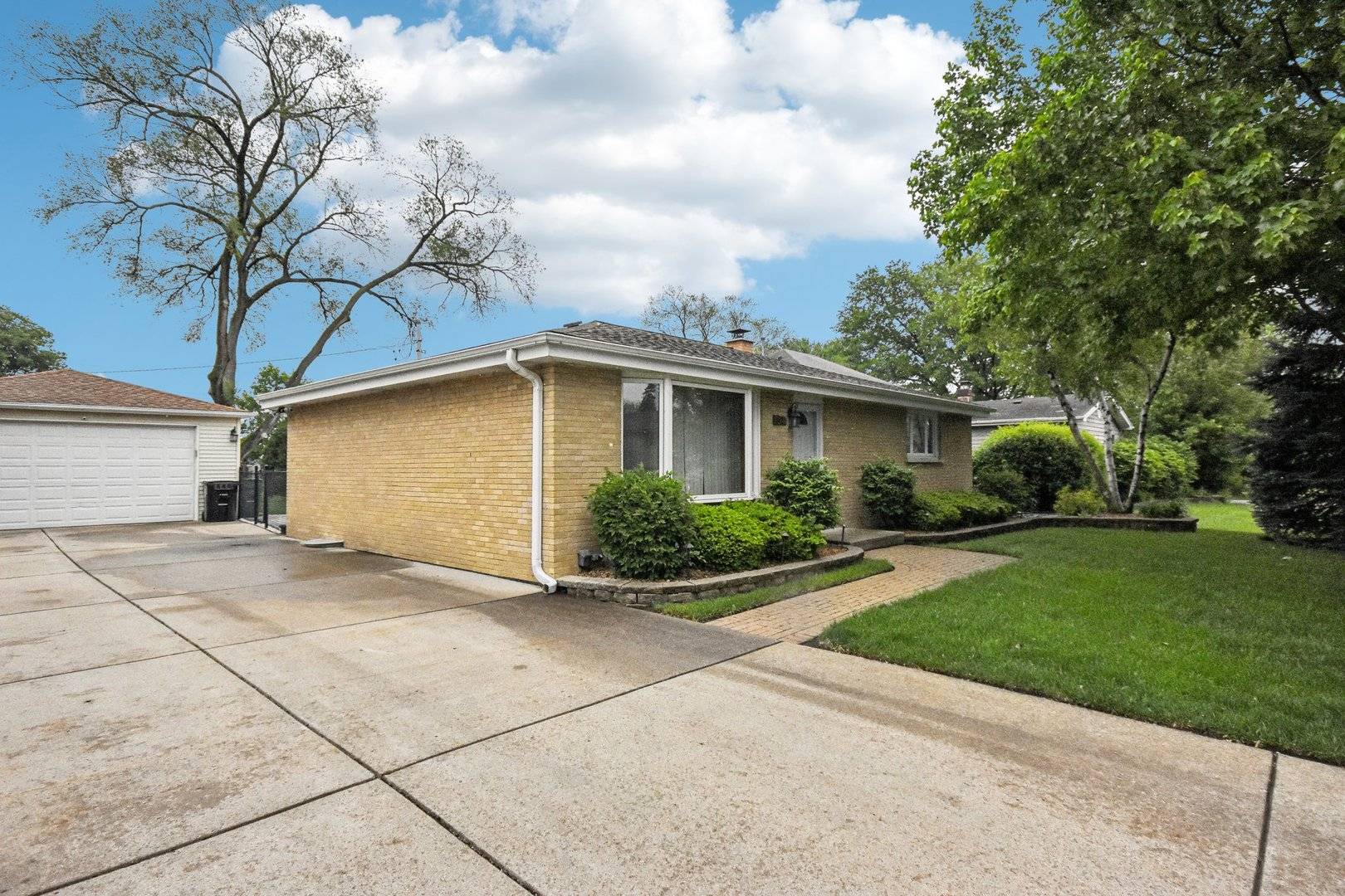 Addison, IL 60101,4N221 7th AVE