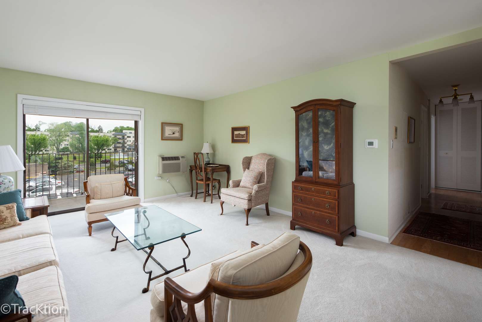Countryside, IL 60525,6660 S Brainard AVE #201