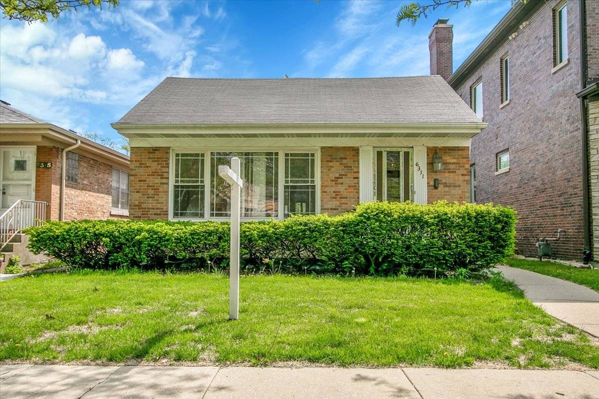 Chicago, IL 60646,6311 N Kedvale AVE