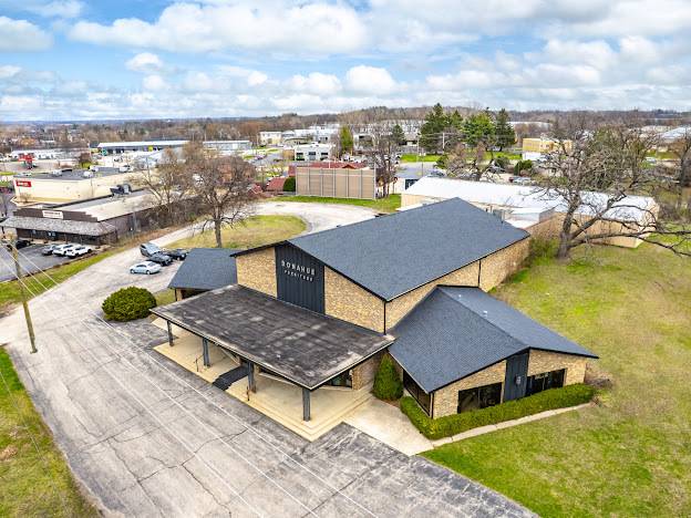 Woodstock, IL 60098,1345 S Eastwood DR