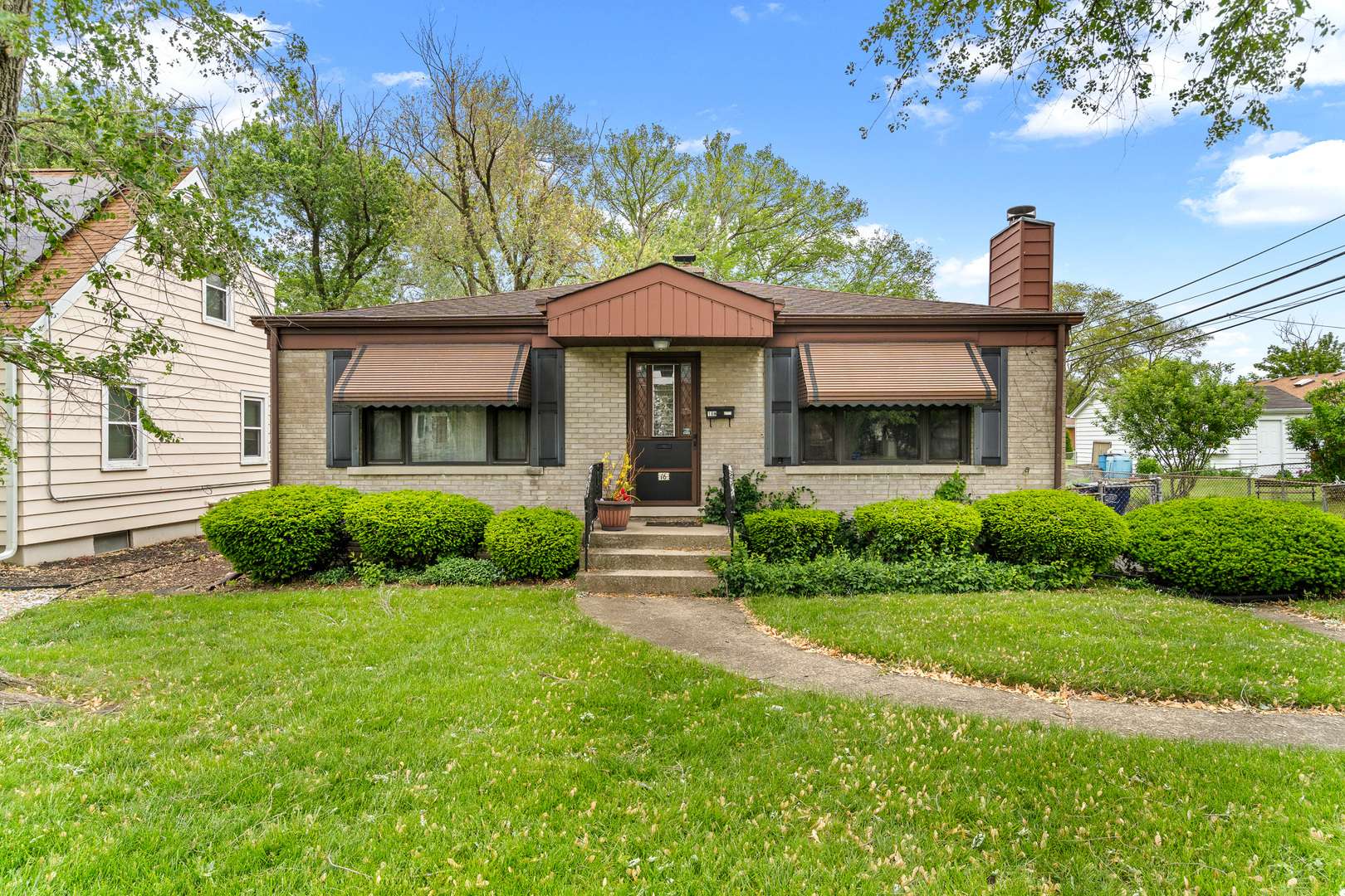 Villa Park, IL 60181,16 W Monroe ST