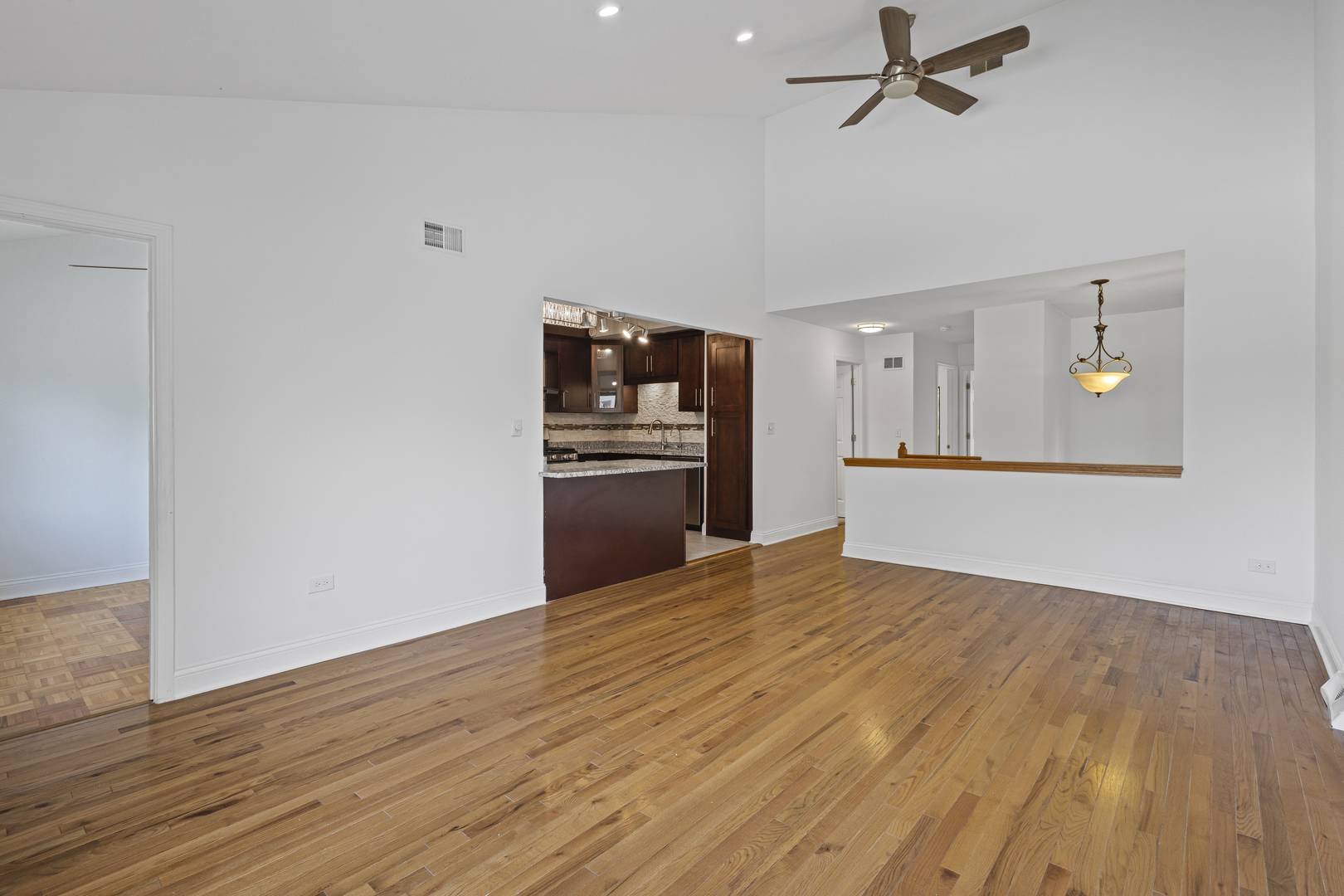 Warrenville, IL 60555,3s261 Briarwood DR