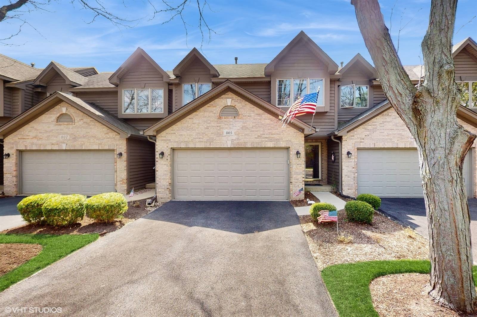 Elgin, IL 60123,805 Millcreek CIR