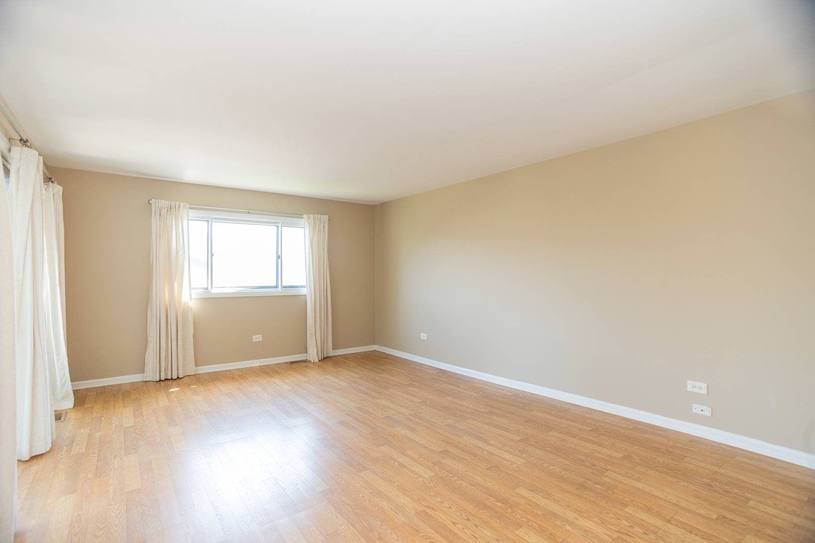 Tinley Park, IL 60477,7930 164th CT #253