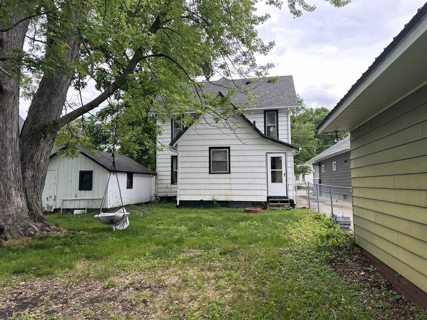 Morrison, IL 61270,107 W South ST