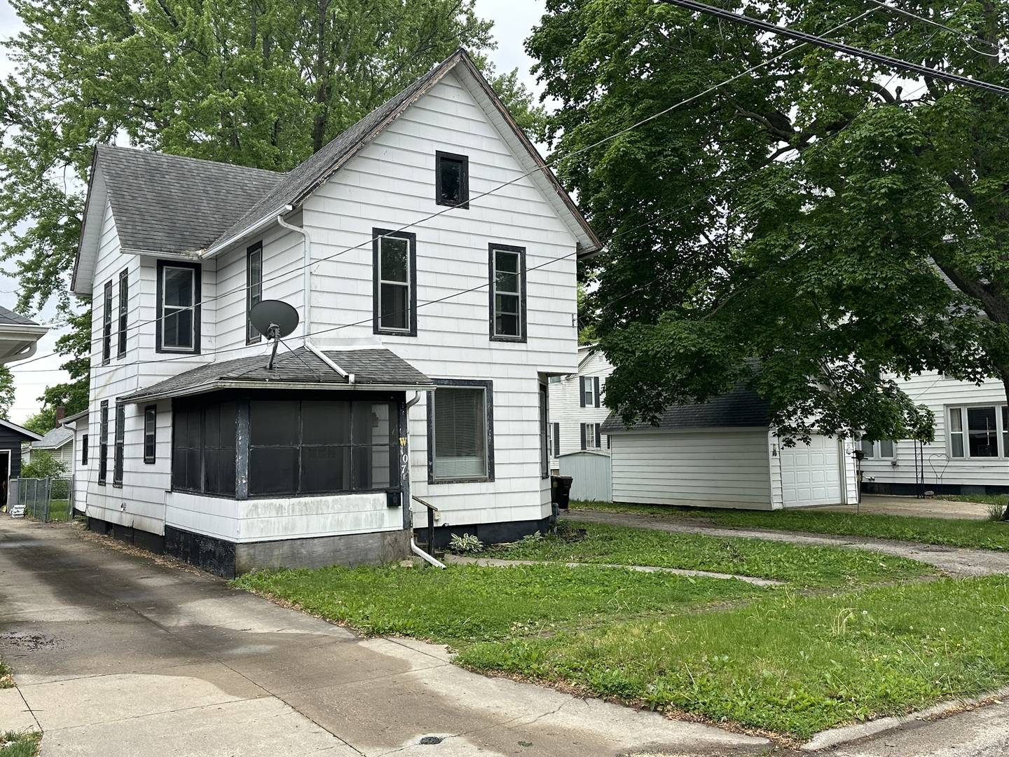 Morrison, IL 61270,107 W South ST