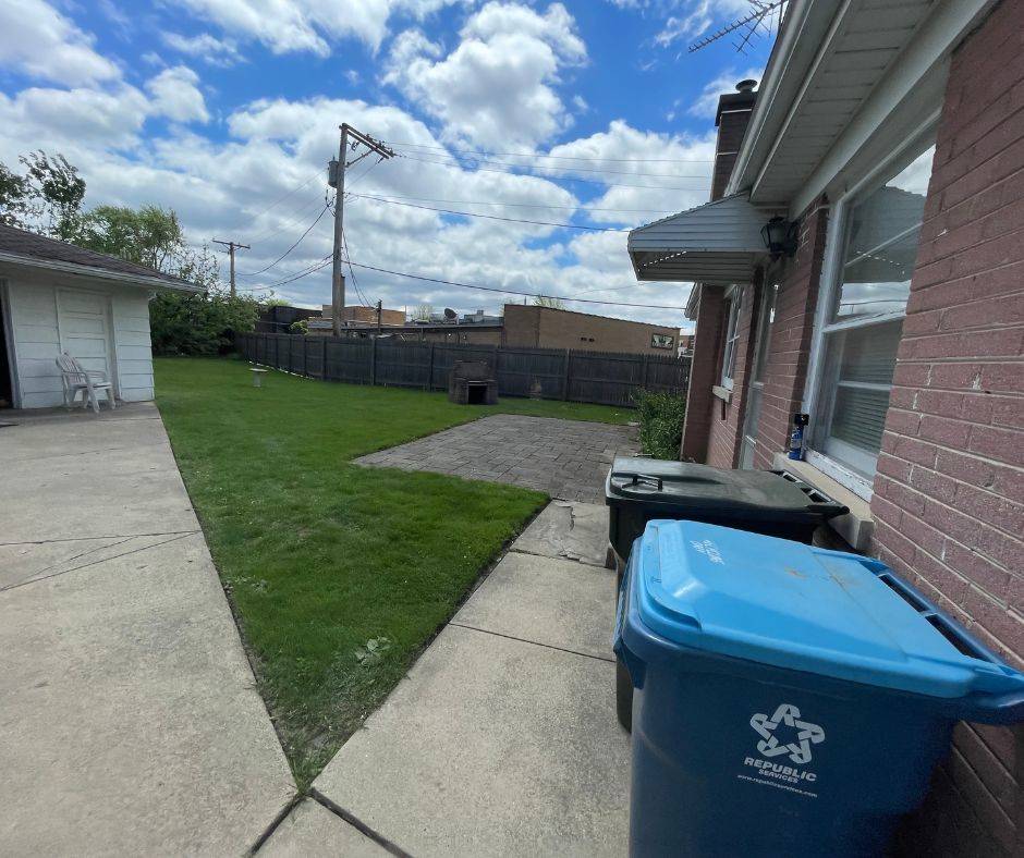 Mount Prospect, IL 60056,317 S Louis ST