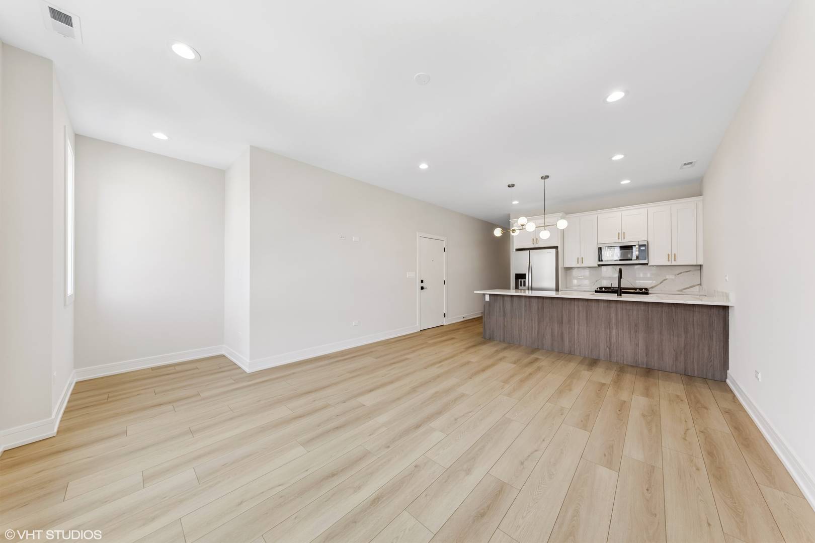 Chicago, IL 60615,5000 S Prairie AVE #1