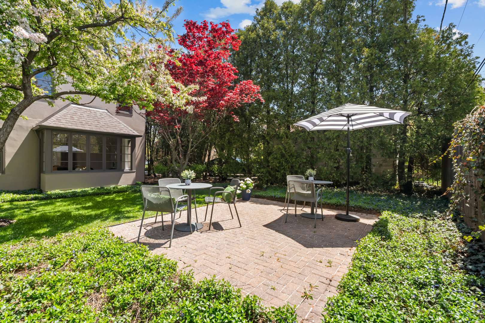 Winnetka, IL 60093,154 Glenwood AVE
