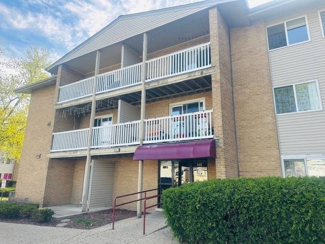 Des Plaines, IL 60016,940 BEAU DR #111