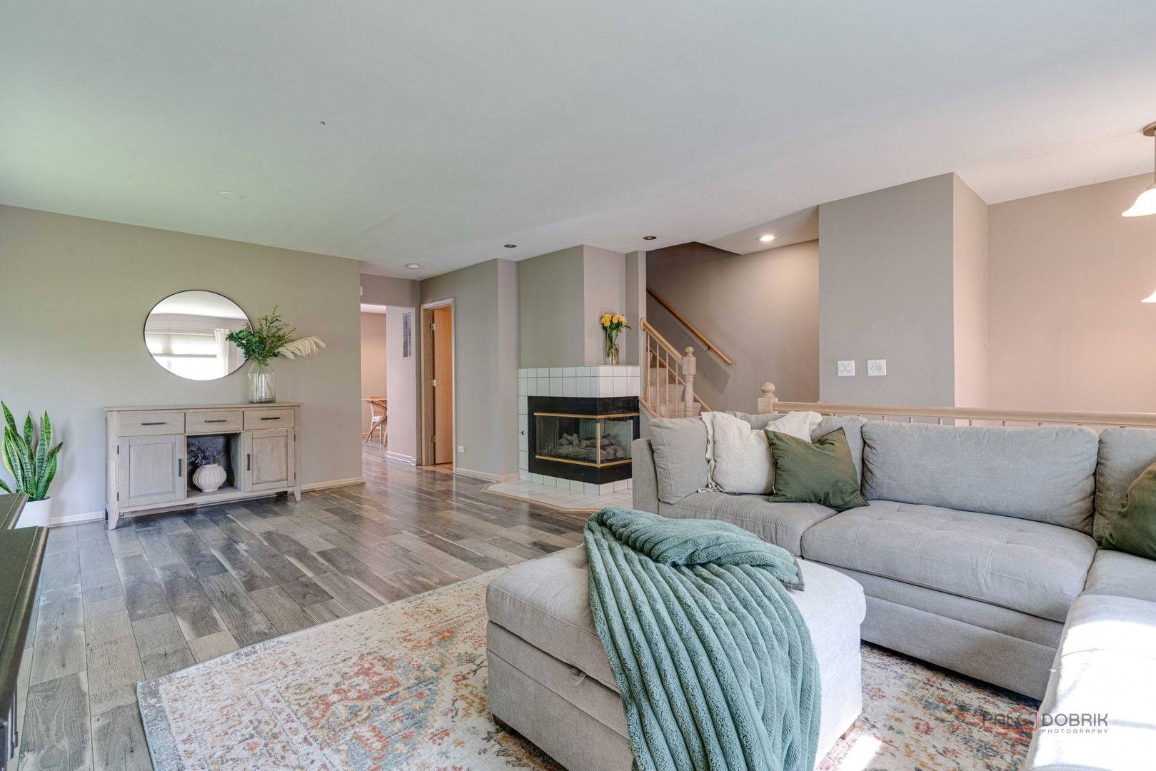 Grayslake, IL 60030,918 Manchester CIR