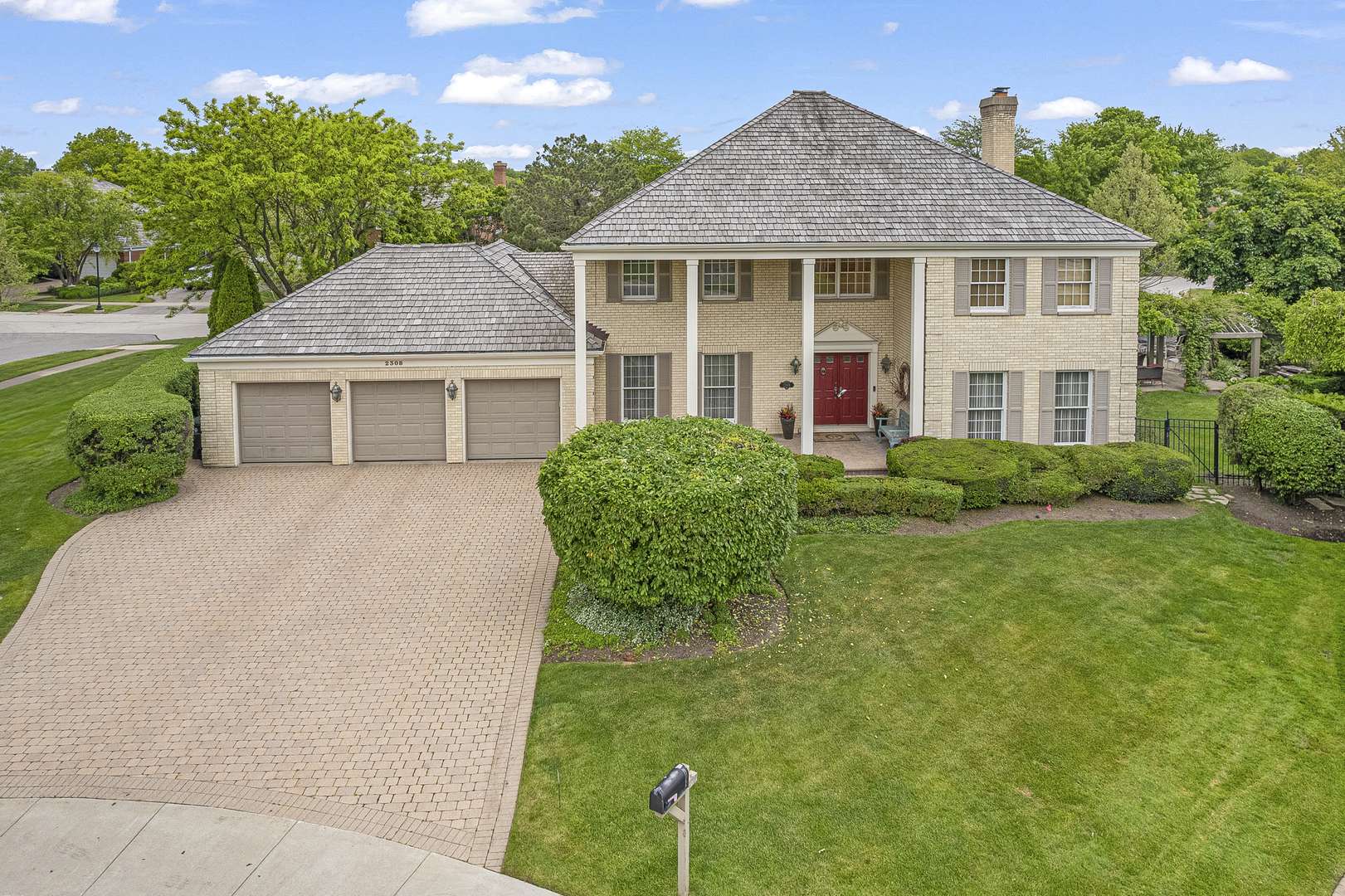 Glenview, IL 60026,2308 Indian Ridge DR