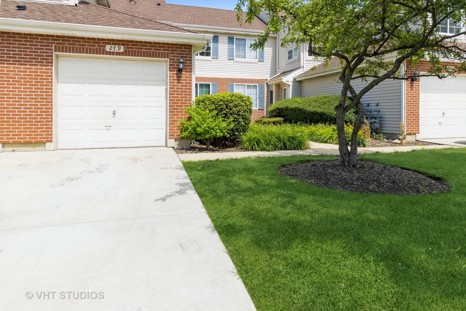 Schaumburg, IL 60194,279 Camel Bend CT #4